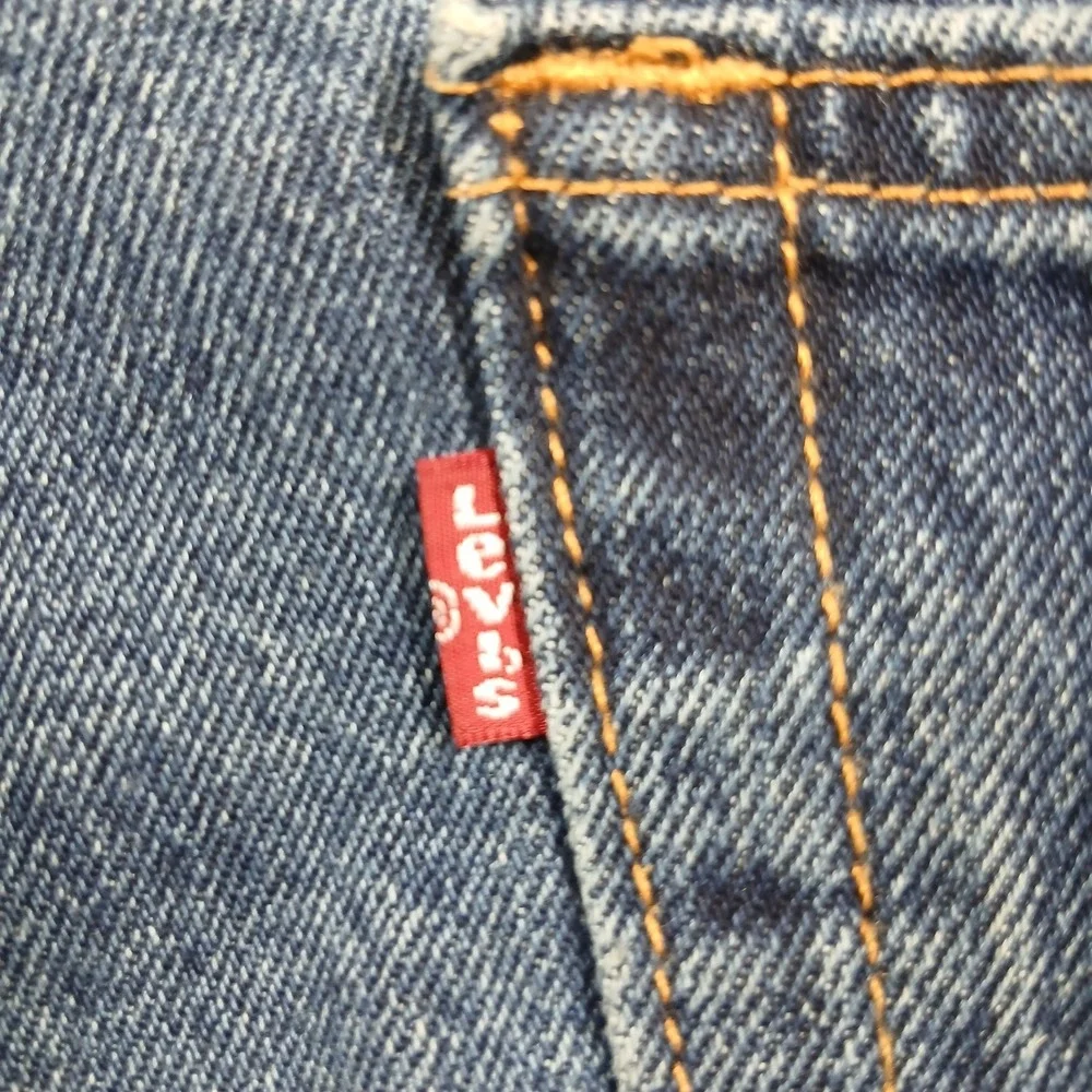 Levi's 550‎ Relaxed Fit Tapered Jeans Mens 48x30 Stonewash Denim 01550-4886